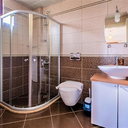 With Private Pool And Fireplace In Fethiye, Oludeniz - Awz 205 费特希耶